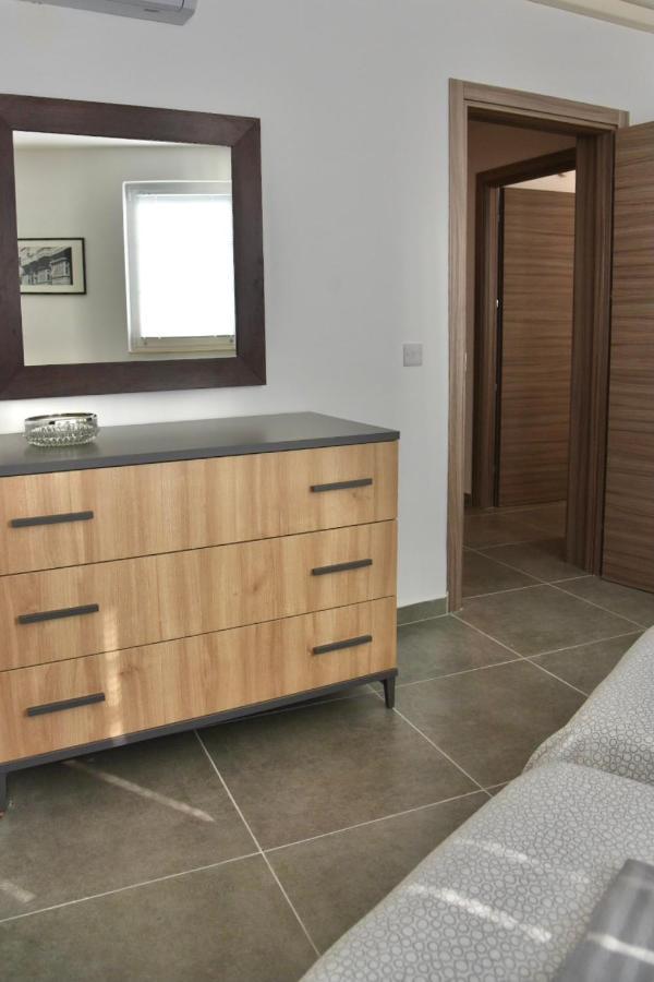 Bright & Modern 2-Bedroom, 4Th Floor Apartment In Gzira, Malta エクステリア 写真